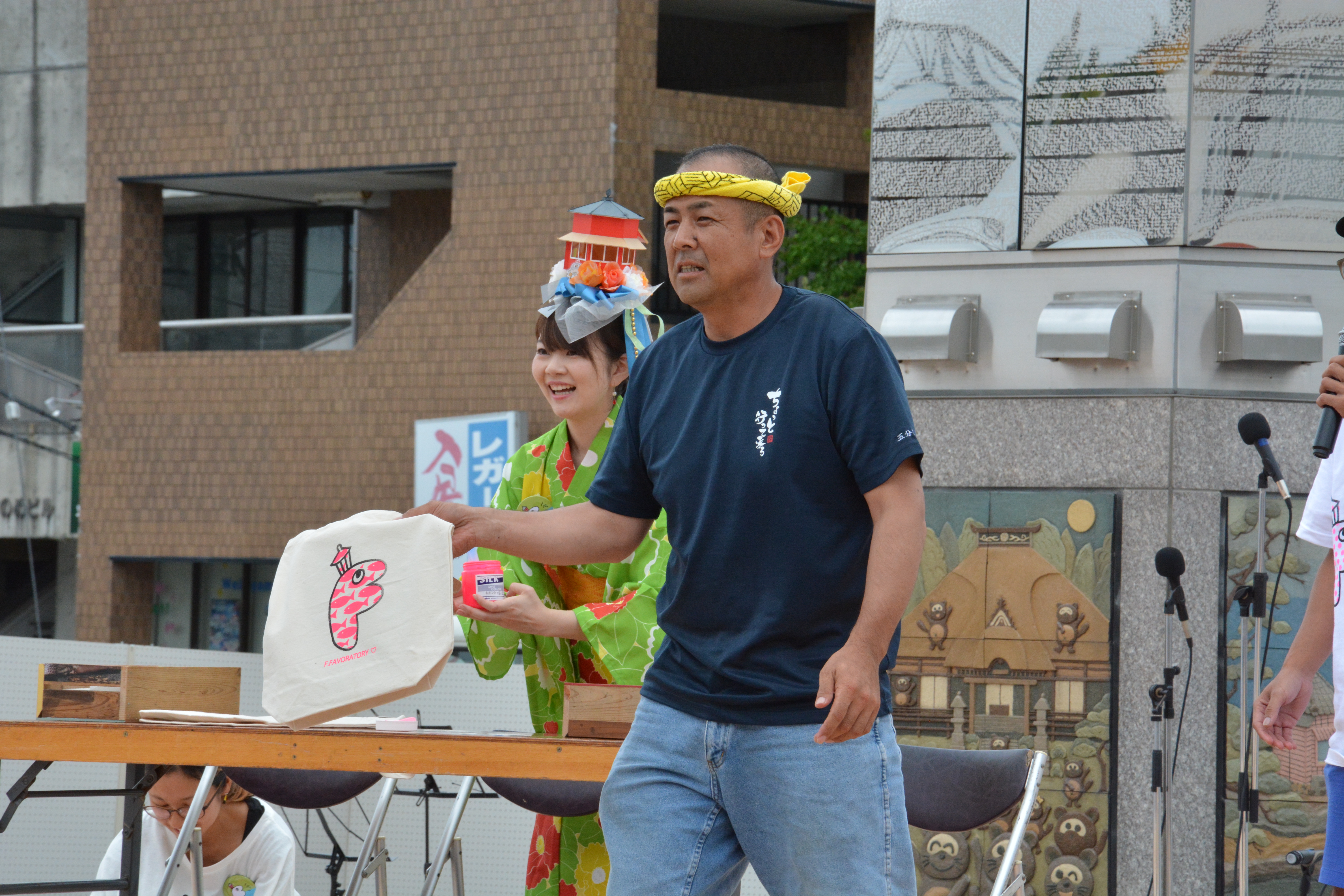 駅東ステージでのＰＲ２