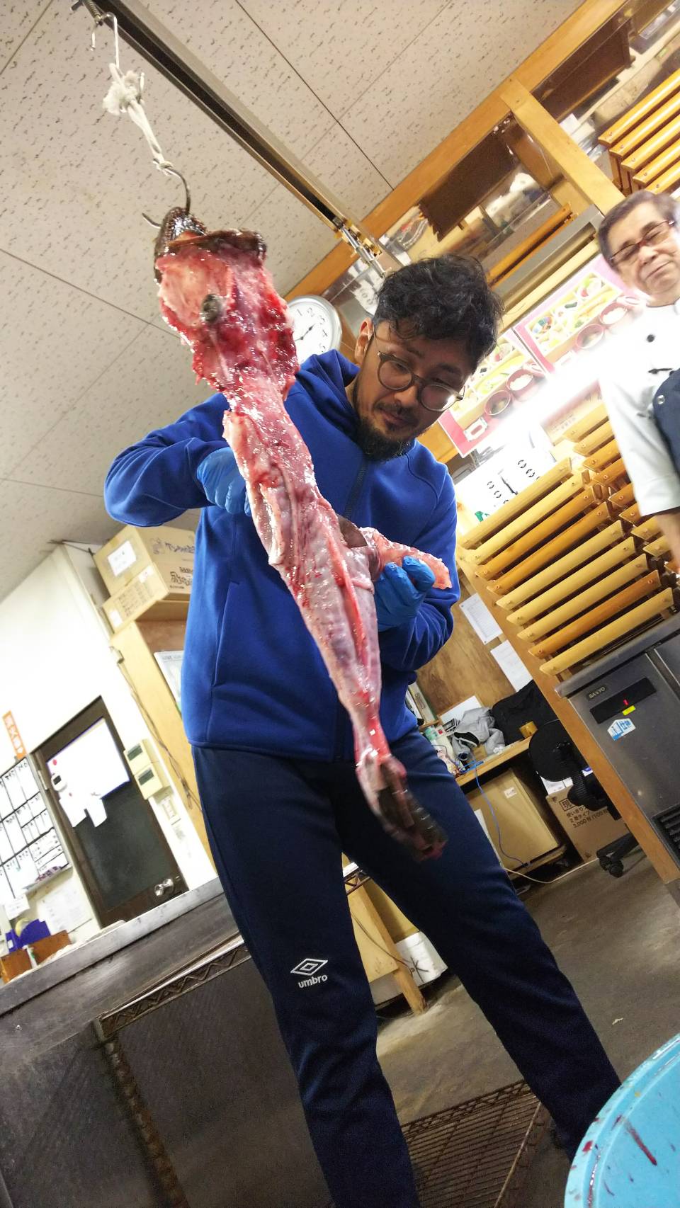 あんこう吊るし切り体験