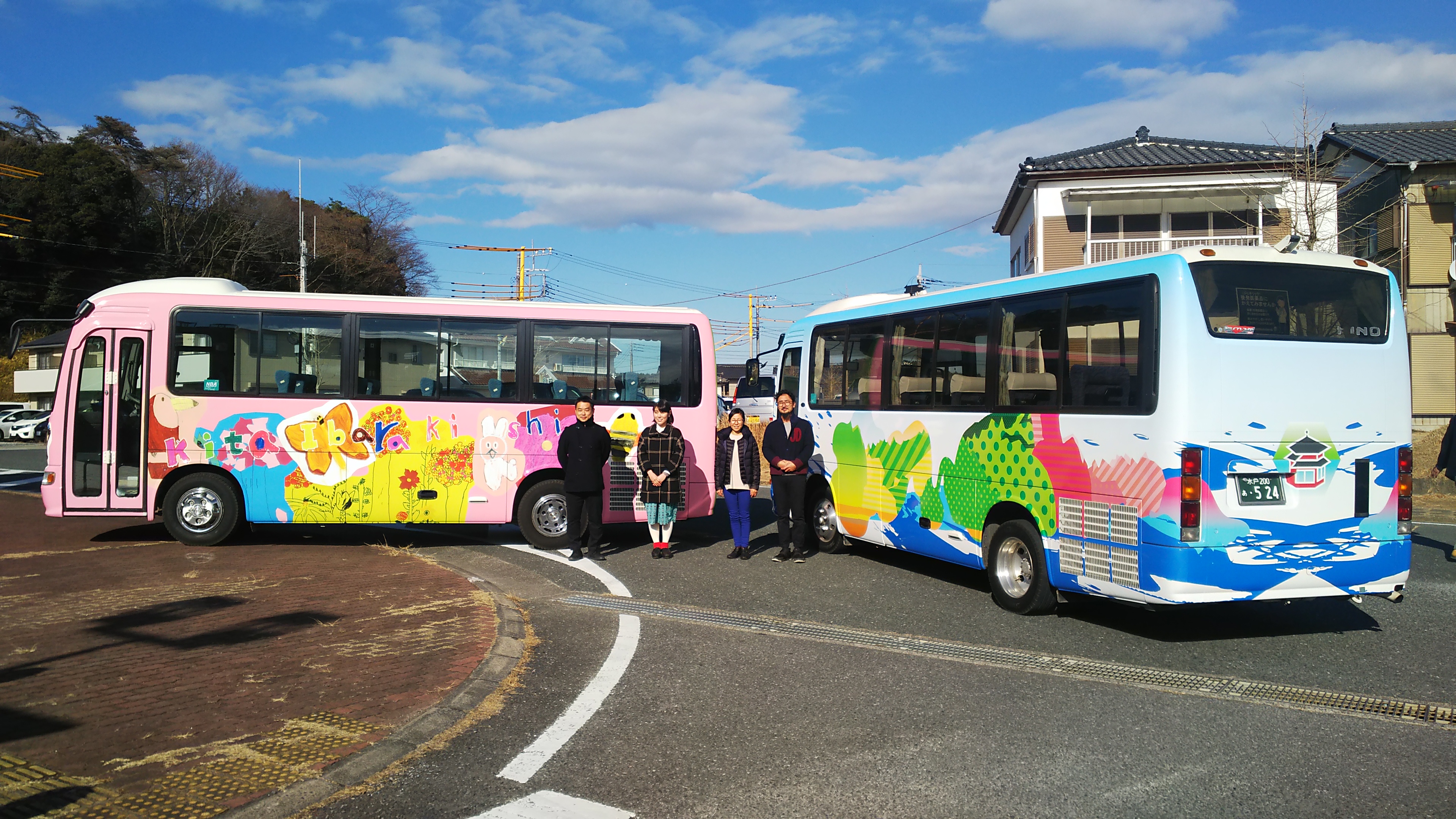 ラッピングバスお披露目